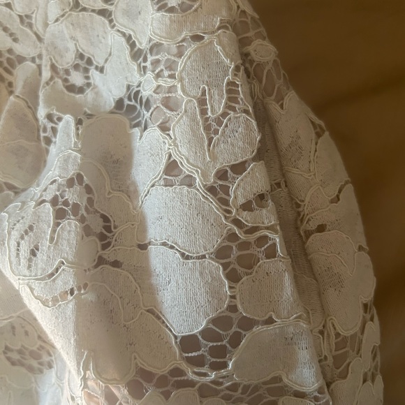 Vince camuto dress.  Fully linned, zipper in the back - Picture 5 of 6